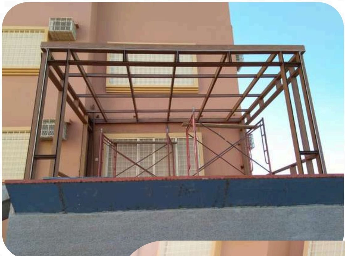 غرفة زجاج استركشر
